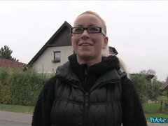 Leie, Arsch, Blasen, Hundestellung, Im freien, Pov, Öffentlich