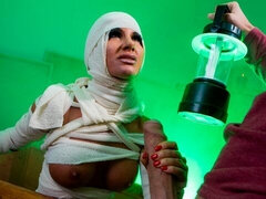 Amatorka, Duży tyłek, Duży kutas, Obciąganie, Styl na pieska, Hardcore, Mamuśka, Cycki