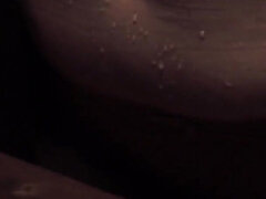 Gros clito, Gros seins, Brunette brune, Ca minou, Couple, Fille latino, Nue, Tatouage