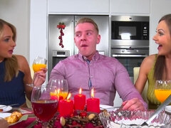 Blondynka, Głebokie gardło, Obciąganie, Cipka, Ogolona, Wysoki, Trójkąt, Cycki