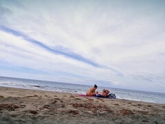Playa, Corridas, Hablar sucio, Pajear, Masturbación, Nudista, Pov, Voyeur
