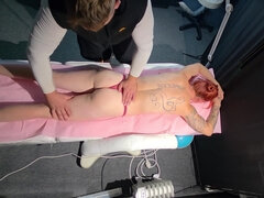 Ερασιτέχνης, Μεγάλος κώλος, Μεγάλα βυζιά, Απιστία, Σε στάση σκύλου στα τέσσερα, Μασάζ, Δημόσιο, Κοκκινομάλα