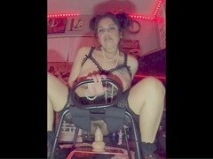 Mexican beauty Taylor Sweety Fox knows how to ride like a pro