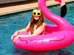 お尻, デカパイ, ビキニ, 茶髪の, オナニー, アウトドア, プール, オマンコ