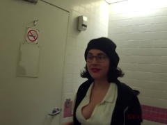 Amatör, Avsugning, Sperma shot, Glasögon, Hd, Pov, Offentlig, Fru