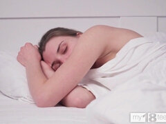 Bouncy minx's teen video