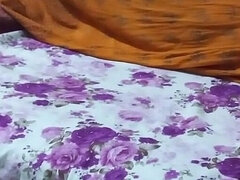 Deshi Stepmom Witching Porn in Mobile and Stepson Jerking