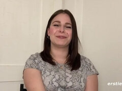 Amatör, Brunett, Fingering, Lesbisk, Slick, Naturliga tuttar, Fitta, Rakad