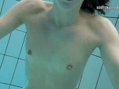 Gros seins, Femelle, De plein air, Russe, Douche, Solo, Adolescente, Nénés