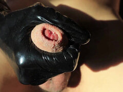 Africké, Velké péro, Černé, Fetiš, Honění, Latex, Masturbace, Ruské