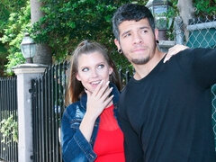 항문핥기, 금발의, 도기스타일, 핑거링, 핸드잡, 키스, 자연의 가슴, 청소년