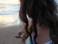 Kont, Strand, Grote mammen, Pijpbeurt, Voeten, Gezichtspunt, Roken, Tieten likken