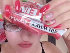 Blonde, Conversation vulgaire, Domination, Femme dominatrice, Fétiche, Lunettes, Mère que j'aimerais baiser