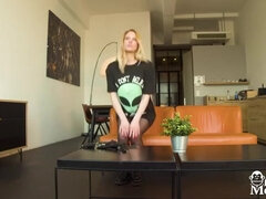 Bdsm, Blond, Barmfager, Ansiktssperm, Sexy undertøy, Mamma, Brystvorter, Tattovering