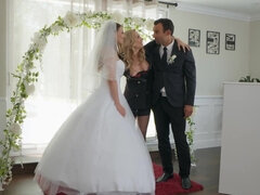 Πίπα, Στο πρόσωπο, Ηδ, Γλείψιμο, Ώριμη, Φυσικά βυζιά, Μουνί, Τρίο