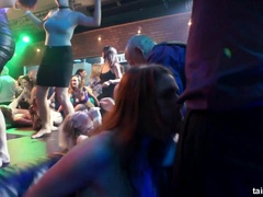 Blondína, Brunetka, V oblečení, Bábika, Orgie, Striekať, Swingers, Vlhká