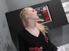 Blond, Ansiktssperm, Gloryhull, Petite, Barbert, Svelge