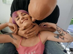 Norte americano a, Jato de porra, Garganta funda, Transar de quatro, Facial, Amordaçar, Baixinhoa, Piercing