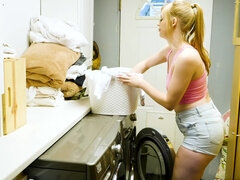 Blasen, Hundestellung, Puppe, Aufs gesicht abspritzen, Hd, Interrassisch, Natürlichen titten, Reiten