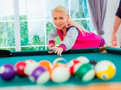 Duży tyłek, Duży kutas, Duże cycki, Blondynka, Obciąganie, Styl na pieska, Chudy, Nastolatki