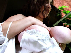 Duże cycki, Panna młoda, Brunetka, Bielizna, Masaż, Masturbacja, Na wolnym powietrzu, Solo