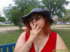 Amerikai, Érett koros, Ápoló, Dohányzás, Egyedül