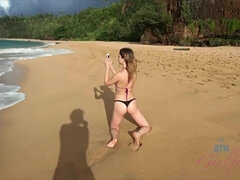 Rumpa, Strand, Bikini, Flickvän, Piercing, Pov, Tuttar, Leksaker