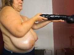 Stor stjärt, Stora tuttar, Blondin, Dildo, Kvinna, Hårig, Bröstvårtor, Hängbröst