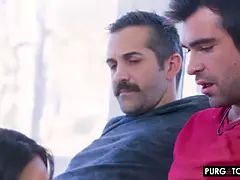 Stora tuttar, Avsugning, Hd, Slick, Onani, Fitta, Trekant, Fru