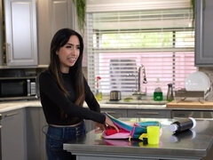 Няня, Брюнетки, Семяизвержение, Женщины, Хд, Латиноамериканки, Оргазм, Жесткий секс