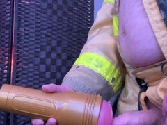 Amatör, Knubbig, Sperma shot, Pappa, Hårig, Mogen, Solo, Uniform