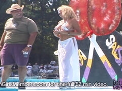 素人, デカパイ, 巨乳な, 露出狂, 自然山雀, アウトドア, 公共, オッパイの
