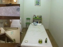 Gesztenyebarna, Kebles, Klasszikus, Pénisz, Szőrös, Masszázs, Maszti, Mellbimbók