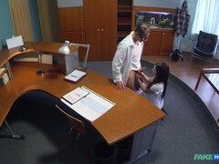 Amateur, Sucer une bite, Médecin, Branlette thaïlandaise, Léchez, Bureau, Uniforme, Voyeur