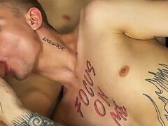 Amateur, Anal, Grosse bite, Sucer une bite, Tir de sperme, Homosexuelle, Tatouage