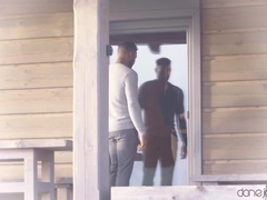 Røv, Utro, Creme tærte, Naturlige bryster, Udendørs, Kort hår, Tatovering, Kone