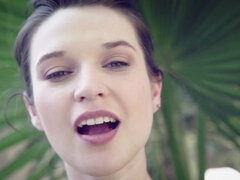 Perse, Kauniit, Bikinit, Nännit, Ulkona, Uima allas, Soolo, Uima asu