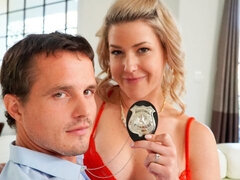 Tyłek, Duże cycki, Blondynka, Obciąganie, Obciąganie, Całować, Mamuśka, Cycki