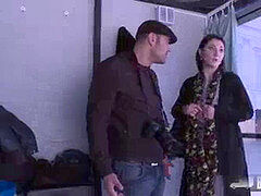 Masáž, Na verejnosti