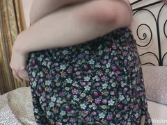 Røv, Blondine, Behåret, Lingerie, Onani, Strittende brystvorter, Strømper, Tatovering