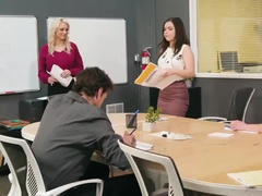 Analno, Blondinka, Prstni, Lizanje, Samozadovoljevanje, Naravne joške, Rimjob, Igrače