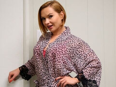 Grosse bite, Blonde, Branlette thaïlandaise, Mère que j'aimerais baiser, Nue, Chatte, Cheveux courts, Dénudage