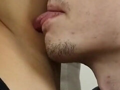 Who Here Loves Sweaty Body and Axillism