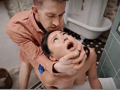 Aasialainen, Iso kulli, Isot tissit, Musta, Suihinotto, Spermashotti, Tumma, Tissit