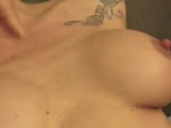 Duże cycki, Wytrysk, Palcówka, Obciąganie, Włoski, Mamuśka, Cipka, Jazda konna