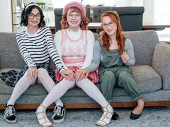 Hatalmas hátsó, Monumentális dákó, Tekintélyes didik, Cumizás, Kutya póz, Négyes