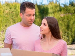 Μεγάλος πούτσος, Σε στάση σκύλου στα τέσσερα, Γραφείο, Μικρούλης, Γραμματέας, Κοκκαλιάρης, Βυζιά, Στολή