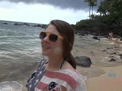 Bikini, Avsugning, Creampie, Flickvän, Pov, Uppsvällda bröstvårtor, Fitta, Sprutande