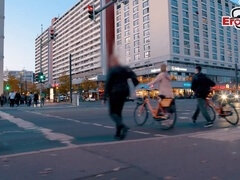 18 ans, Allemand, Hongroise, Petite femme, Maigrichonne, Adolescente, Nénés, Pute