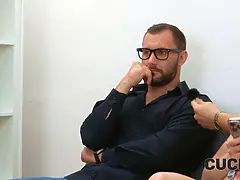 Szépség, Csalás, Felszarvazott, Elsö alkalom, Férj, Valóság, Leborotvált, Feleség